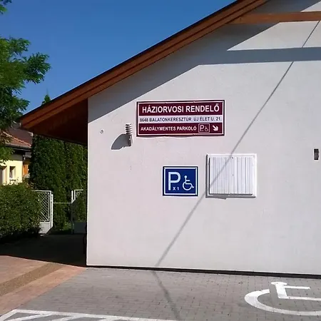 Lilla Apartman *