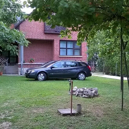 Lilla Apartman